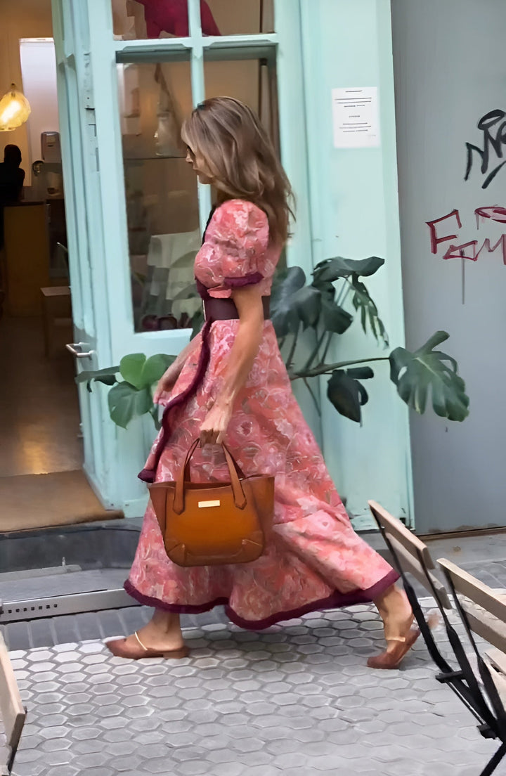 Sophie | Elegancka Różowa Sukienka Maxi z Krótkim Rękawem